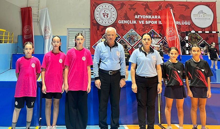Antalyasporlu Küçük Raketler Türkiye Şampiyonası Yolcusu